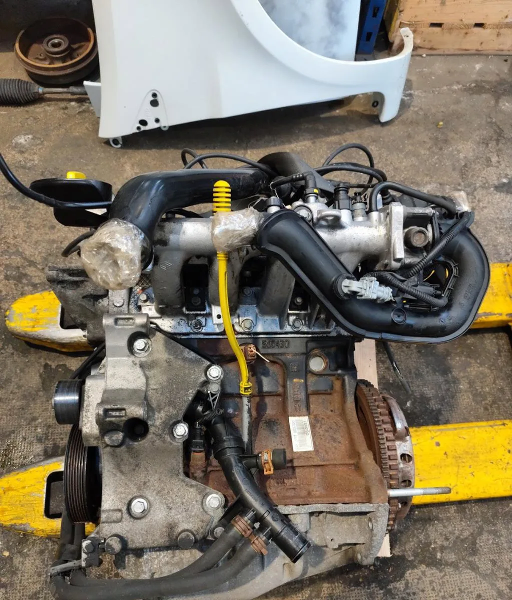 Moteur complet Renault CLIO III Grandtour (KR0-1_) 1.2 16v (kr0p) (2007-2012) occasion