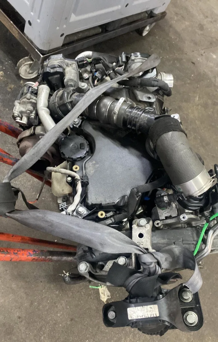 Moteur complet Renault MEGANE IV 3-5 portes (B9A-M-N_) 1.5 blue dci 115 (b9a6) (2018) occasion
