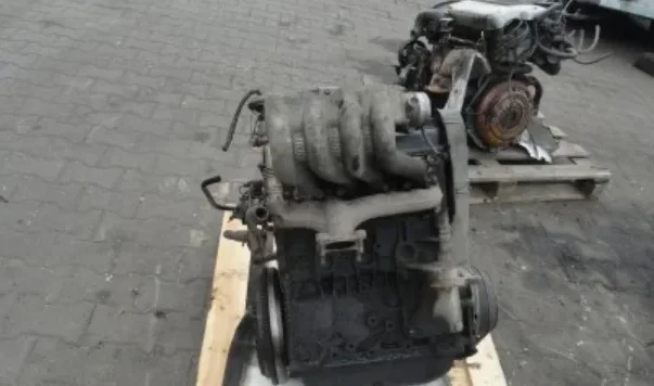 Moteur Complet Volkswagen Caddy 1 9 Sdi Aey