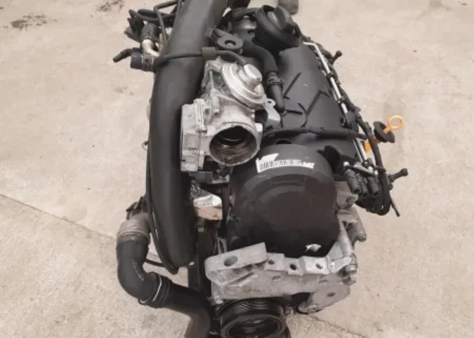 Moteur Complet Volkswagen Golf V 1 9 Tdi Bxe