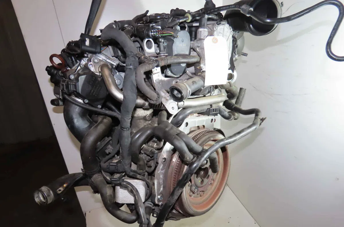 Moteur complet VOLKSWAGEN GOLF VI occasion