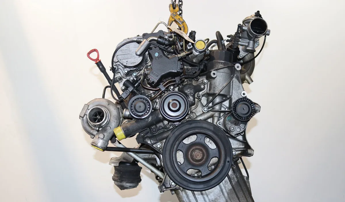 Moteur diesel Mercedes-benz CLASSE C (W202) C 220 cdi (202.133) (1997-2000) 4 portes occasion