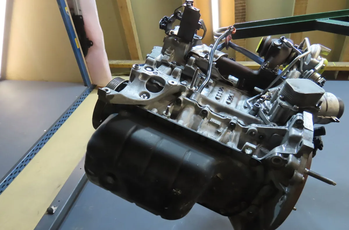 Moteur diesel PEUGEOT 208 2014 occasion