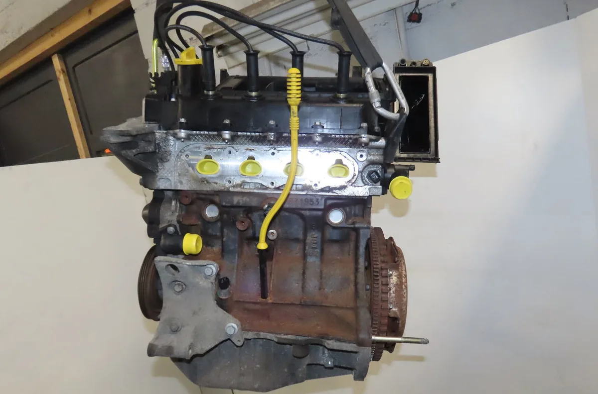 Moteur diesel Renault CLIO II (BB_, CB_) 1.2 16v (bb05, bb0w, bb11, bb27, bb2t, bb2u, bb2v, cb05,... (2001-2016) 3 porte