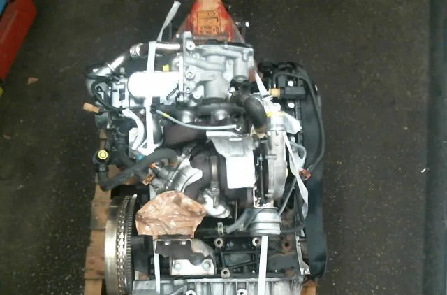 Moteur diesel Renault MEGANE III Coupé (DZ0-1_) 1.9 dci (dz0n, dz0j, dz1j, dz1k) (2008-2015) occasion