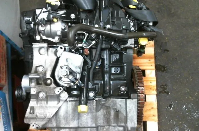 Moteur diesel Renault MODUS - GRAND MODUS (F-JP0_) 1.5 dci (fp0f, jp0f) (2004) 5 portes occasion