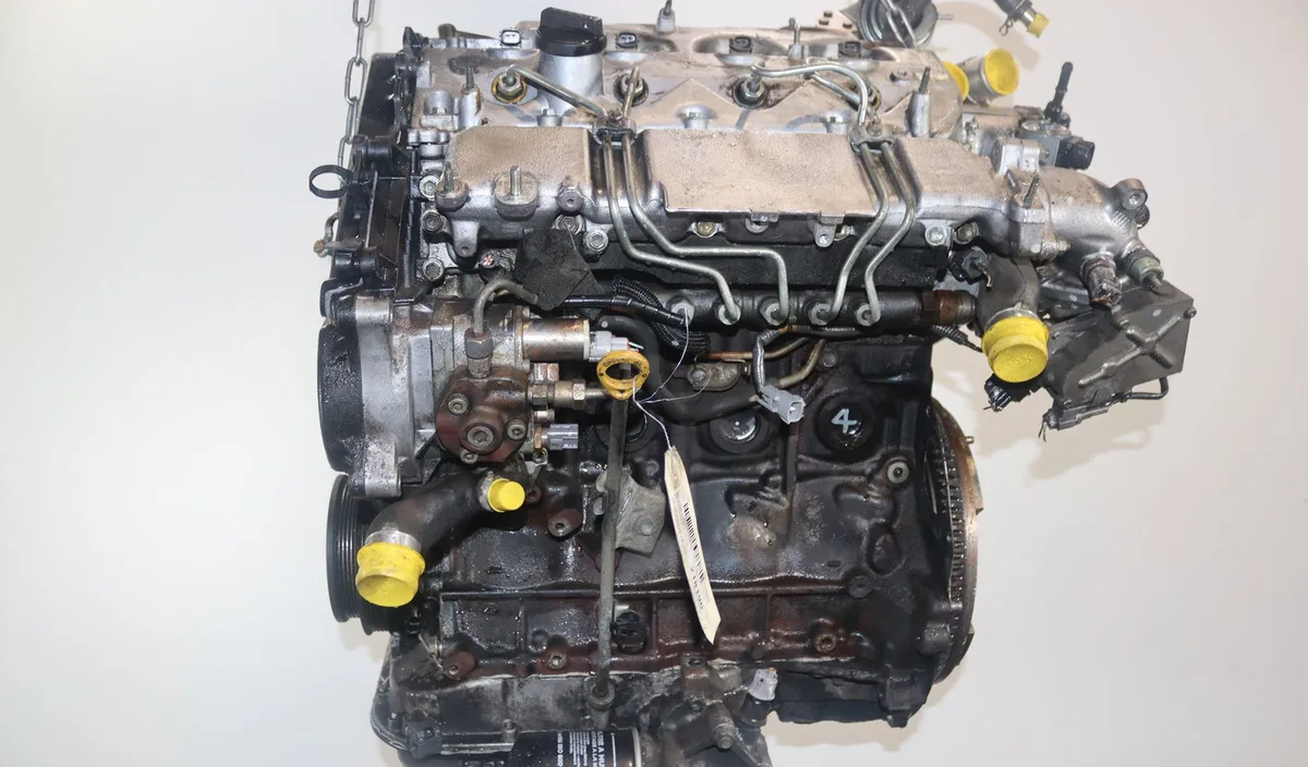 Moteur diesel Toyota AVENSIS A trois volumes (_T25_) 2.0 d-4d (cdt250_) (2003-2008) occasion