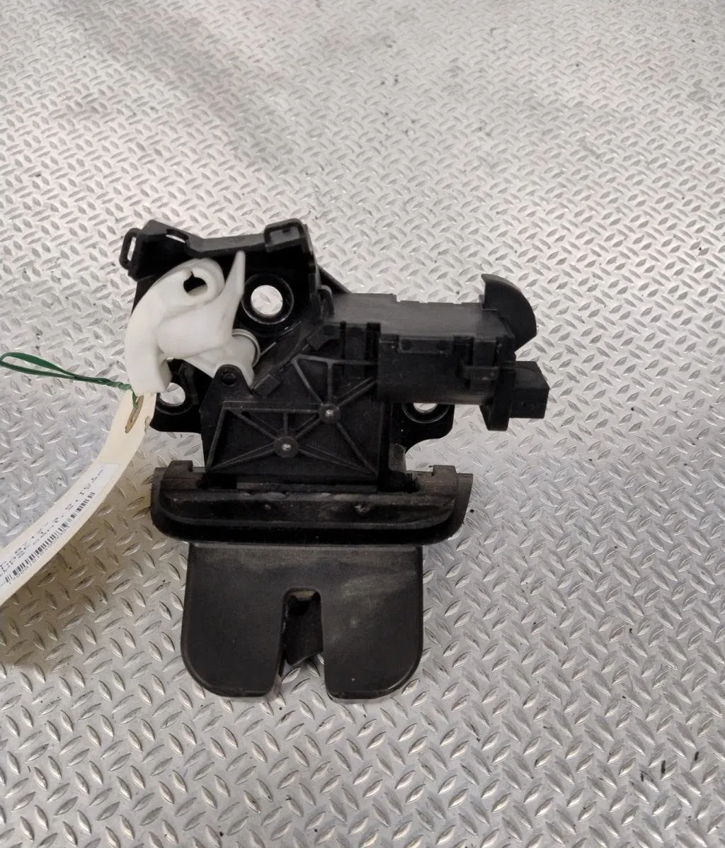 Moteur electrique de hayon-coffre Audi Q7 (4LB) 3.0 tdi quattro (2006-2008) 5 portes occasion