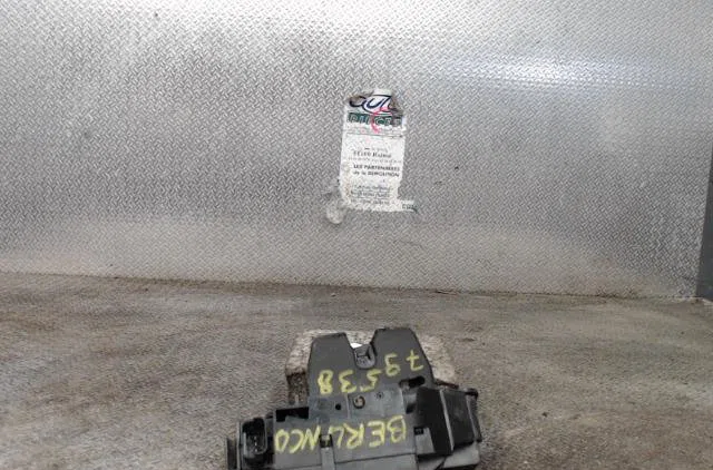 Moteur electrique de hayon-coffre CITROEN BERLINGO 3 M  BERLINGO 3 M PHASE 1 occasion