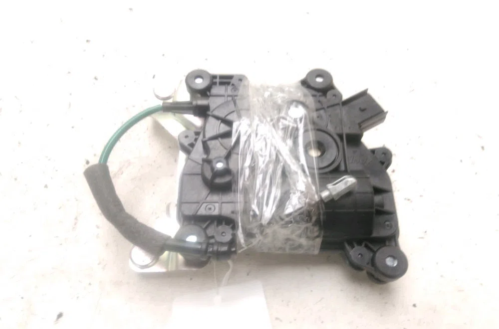 Moteur electrique de hayon-coffre Kia SPORTAGE IV (QL, QLE) 1.7 crdi (2015) occasion