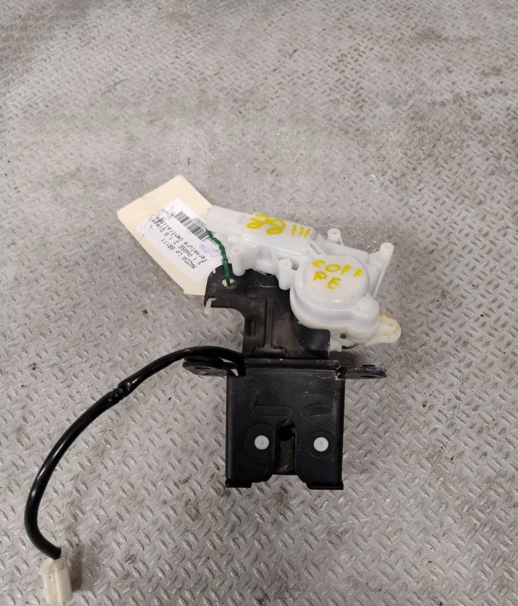 Moteur electrique de hayon-coffre Mazda 3 (BK) 1.6 di turbo (2004-2009) occasion