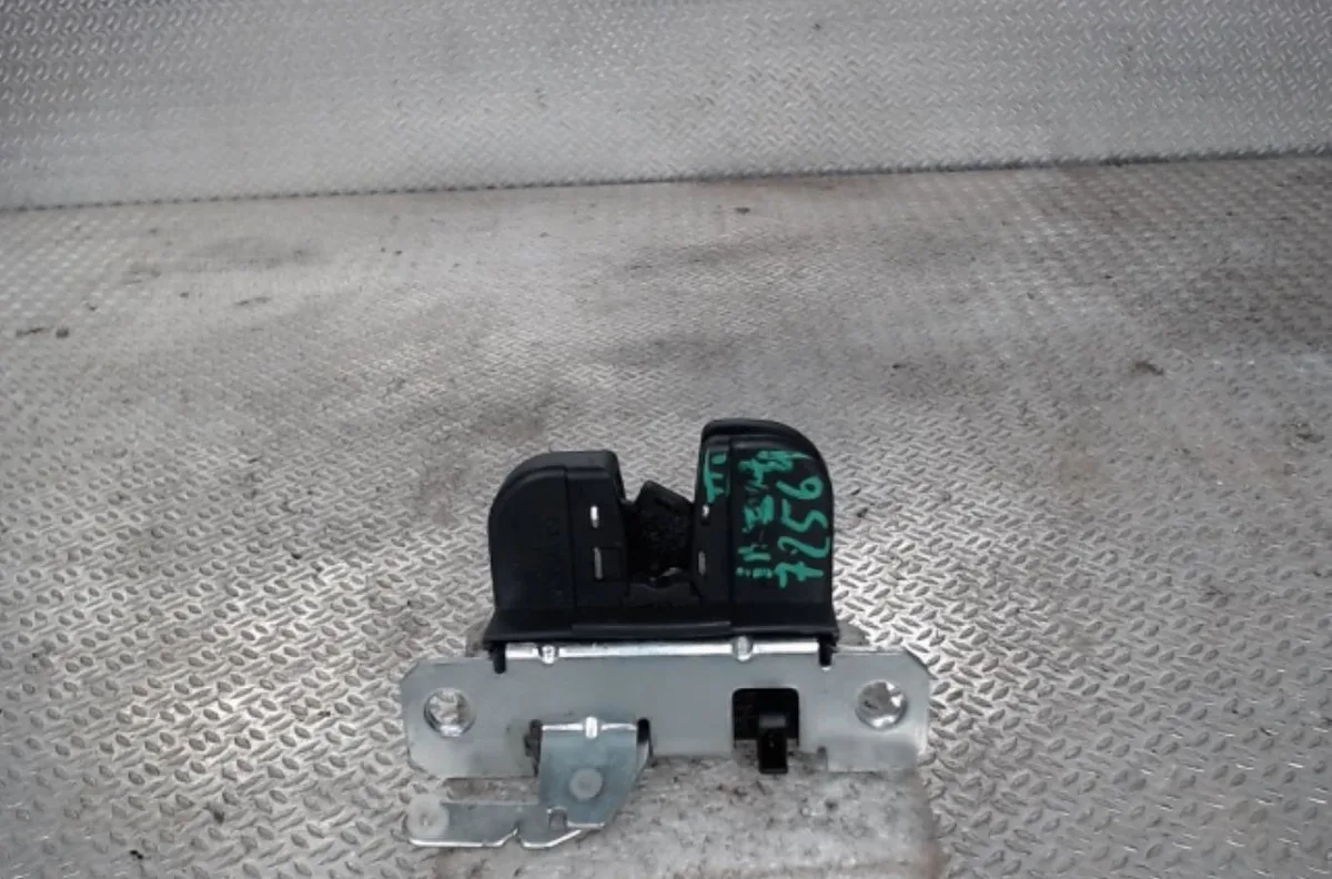 Moteur electrique de hayon-coffre SEAT IBIZA 3  IBIZA 3 PHASE 1 occasion