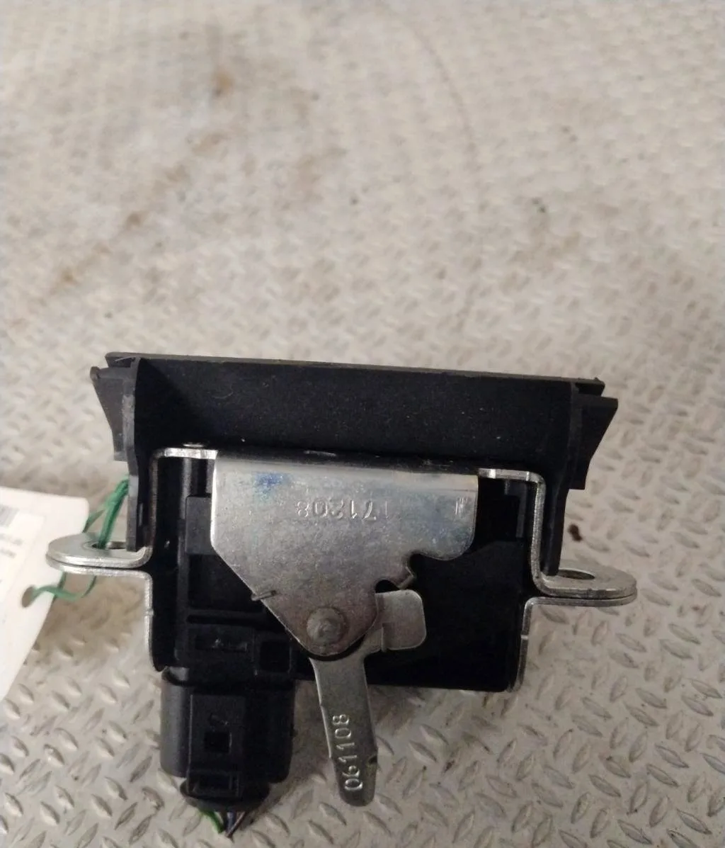 Moteur electrique de hayon-coffre Seat IBIZA IV (6J5, 6P1) 1.4 tdi (2008-2010) 5 portes occasion