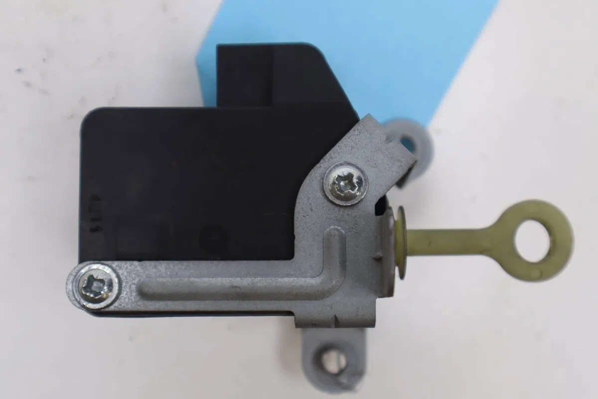 Moteur electrique de hayon-coffre Toyota AYGO (_B1_) 1.0 (kgb10_) (2005-2014) 5 portes occasion