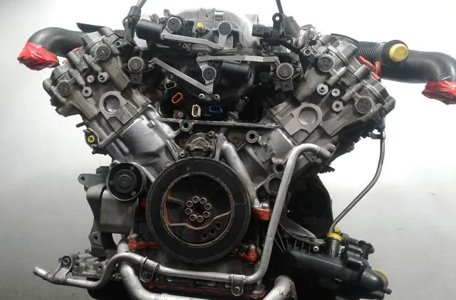 Moteur essence AUDI S8 2010 occasion