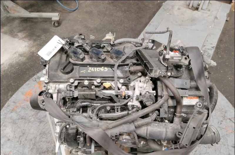 Moteur essence Mazda 2 Berline bicorps trois ou cinq portes (KB) 1.5 hybrid (kbac3x) (2022) occasion