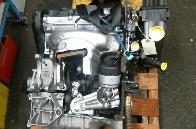 Moteur essence Peugeot 1007 (KM_) 1.6 16v (2005) occasion