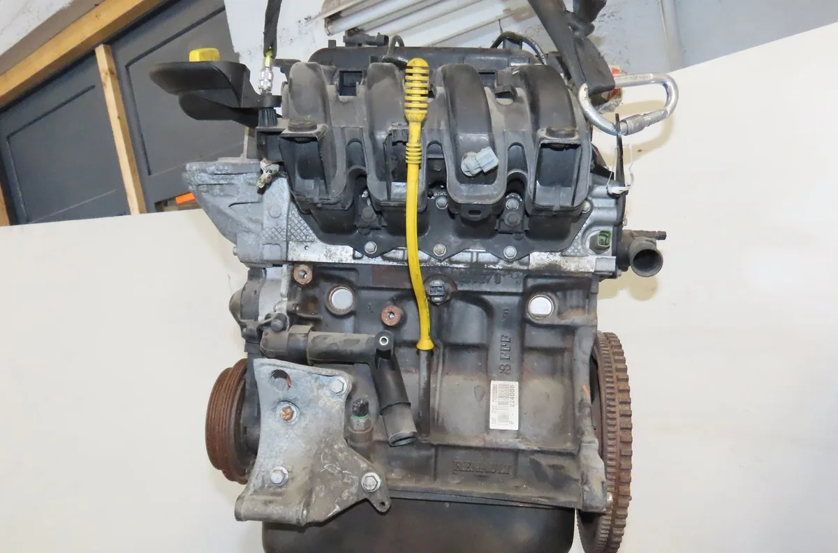 Moteur essence RENAULT CLIO II 2006 occasion