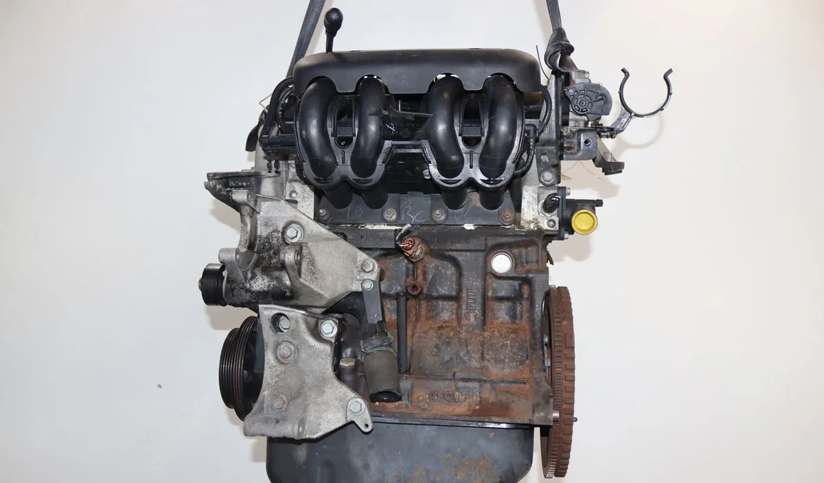 Moteur essence Renault CLIO II (BB_, CB_) 1.2 (bb0a, bb0f, bb10, bb1k, bb28, bb2d, bb2h, cb0a,... (1998-2010) 5 portes o
