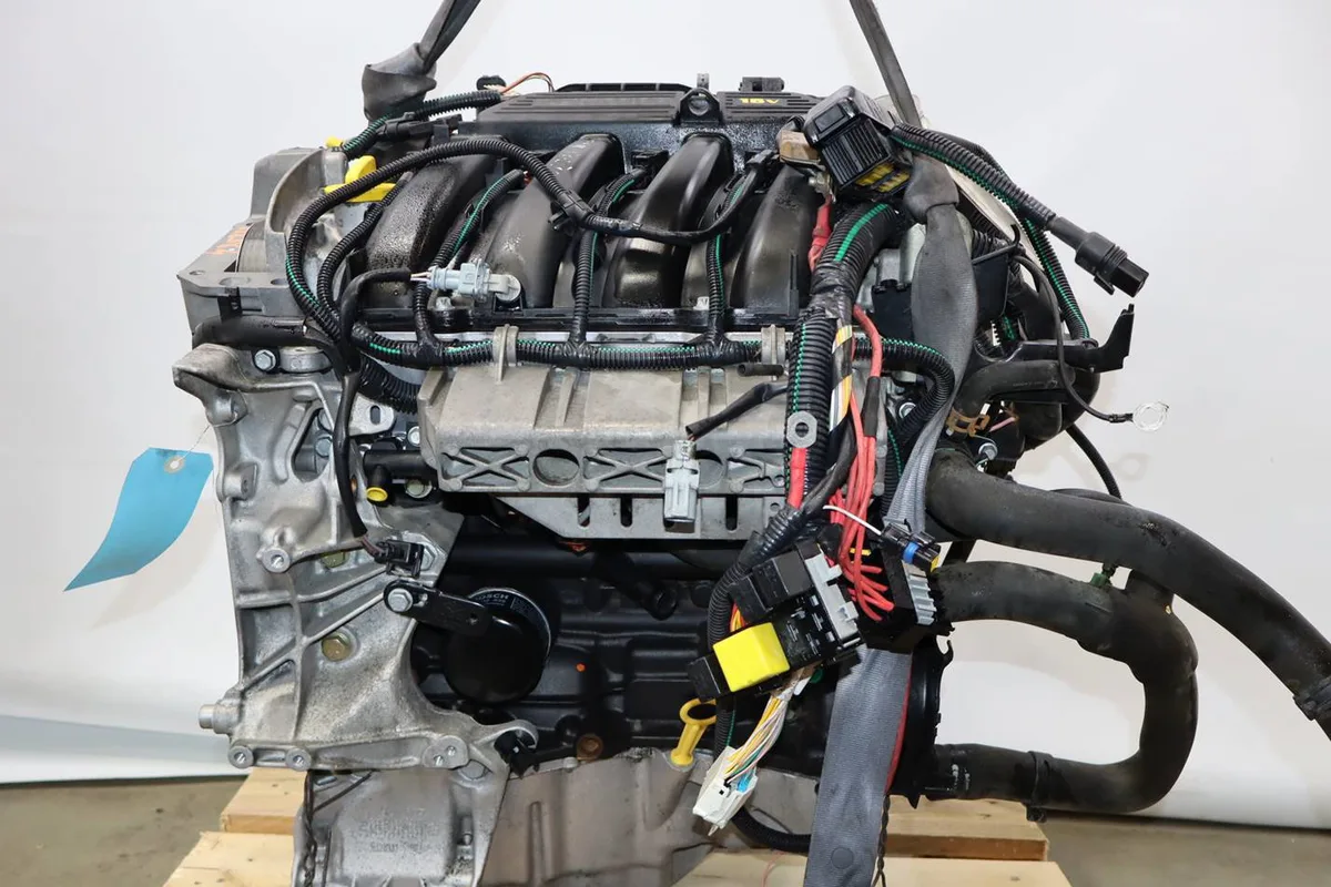 Moteur essence Renault CLIO II (BB_, CB_) 1.4 16v (b-cb0p, bb13) (2000-2008) 5 portes occasion