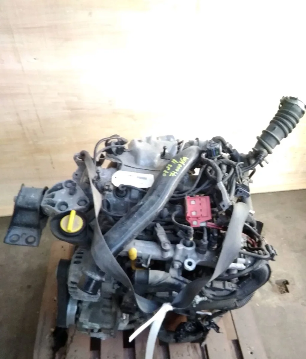 Moteur essence RENAULT CLIO III 1.2 occasion
