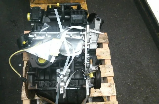 Moteur essence RENAULT MODUS 1.2 I 16V 8 EXPRESSION occasion