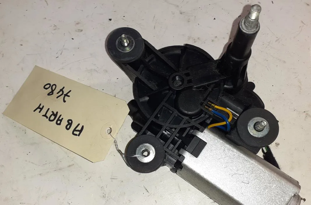 Moteur essuie-glace ar gauche Abarth 500 - 595 - 695 1.4 (312.axz11) (2016) occasion