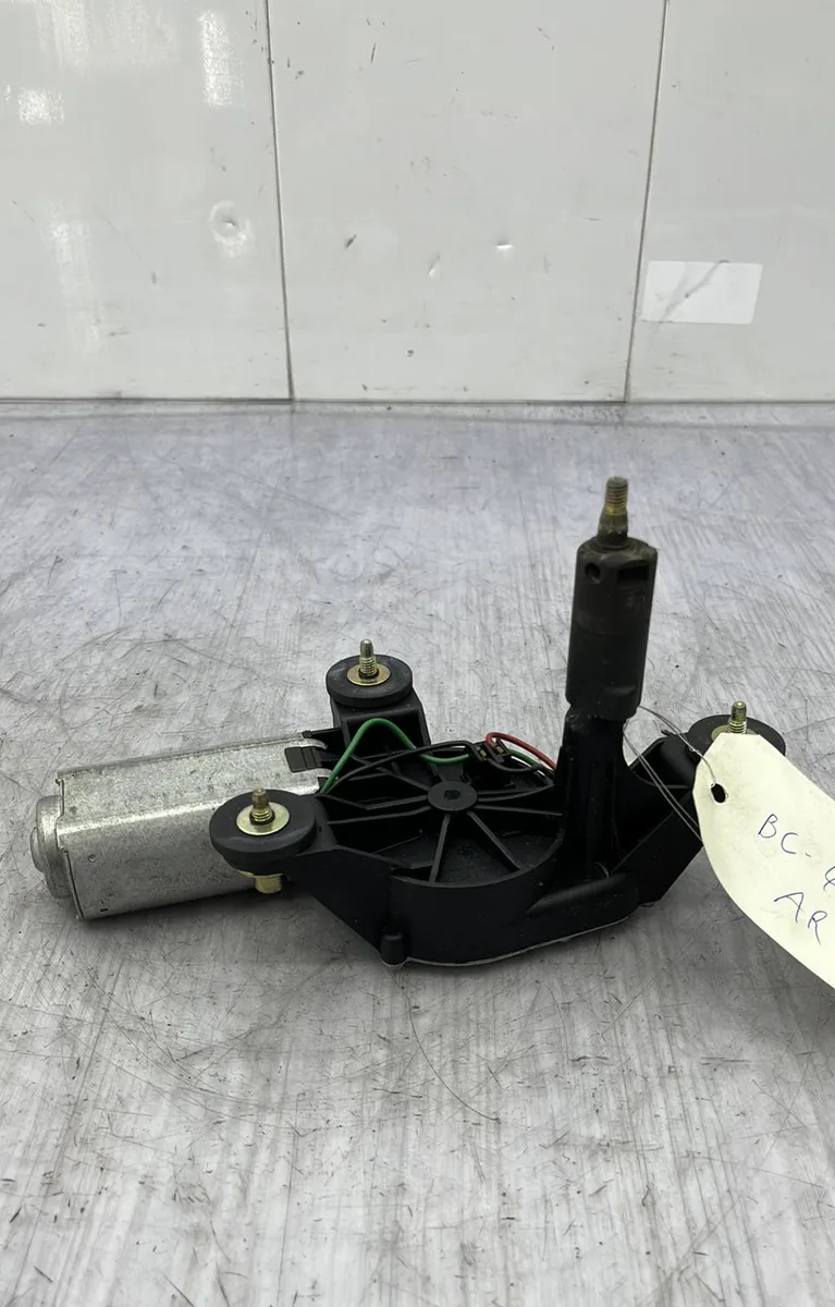 Moteur essuie-glace ar gauche ALFA ROMEO 147 PHASE 1 occasion