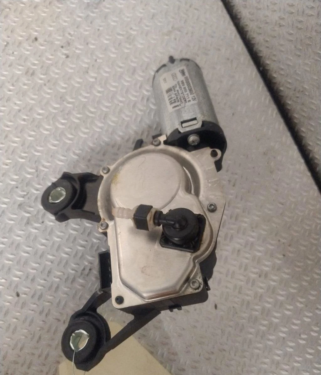 Moteur essuie-glace ar gauche Audi A3 (8P1) 2.0 tdi 16v (2003-2012) 3 portes occasion