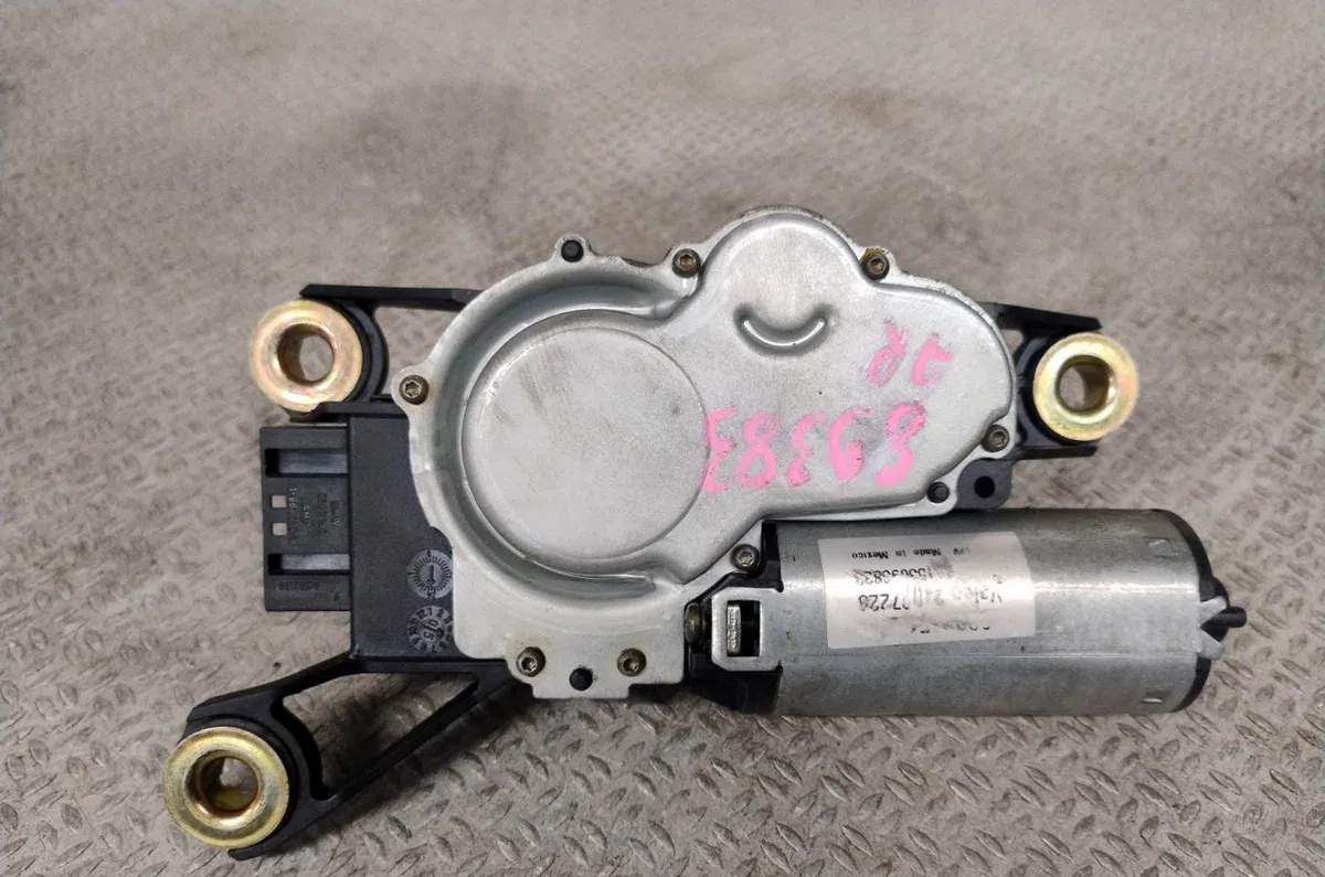 Moteur essuie-glace ar gauche Bmw X5 (E53) 3.0 d (2001-2003) occasion