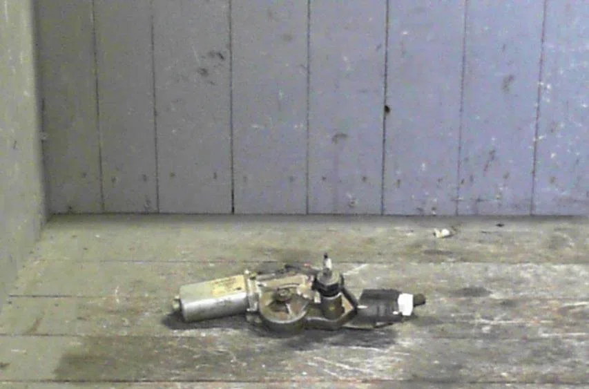 Moteur essuie-glace ar gauche Chevrolet AVEO - KALOS 3-5 portes (T200) 1.2 lpg (2005-2008) occasion