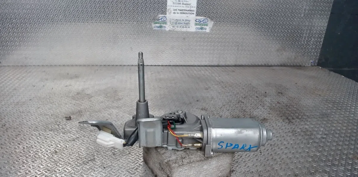 Moteur essuie-glace ar gauche Chevrolet SPARK (M300) 1.0 (2010) 5 portes occasion