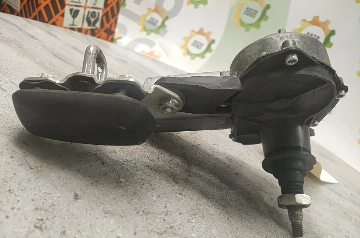 Moteur essuie-glace ar gauche CITROEN C1 1 PHASE 2 occasion
