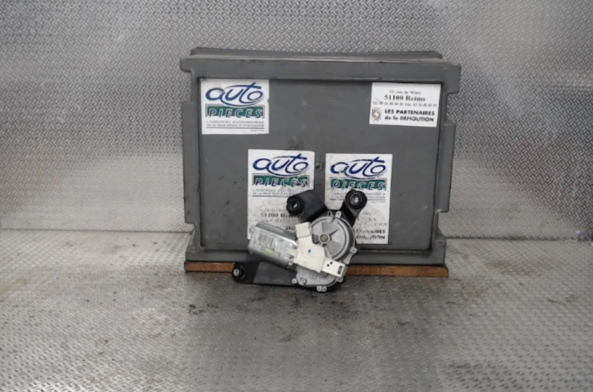 Moteur essuie-glace ar gauche Citroen C2 (JM_) 1.4 hdi (2003-2009) 3 portes occasion