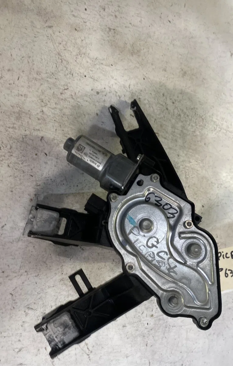 Moteur essuie-glace ar gauche Citroen C4 GRAND PICASSO II (DA_, DE_) 1.6 bluehdi 120 (2014) occasion
