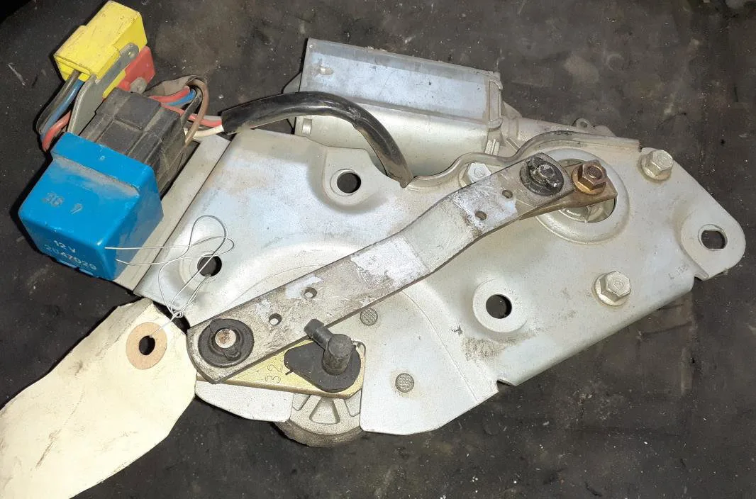 Moteur essuie-glace ar gauche Citroen XANTIA (X1_, X2_) 2.1 turbo d 12v (1995-1999) occasion