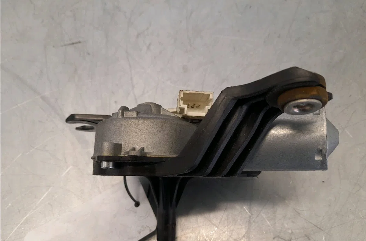 Moteur essuie-glace ar gauche Dacia LOGAN MCV (KS_) 1.5 dci (ks0w) (2007-2012) 5 portes occasion