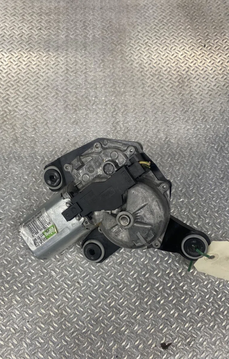 Moteur essuie-glace ar gauche FIAT PUNTO 3  PUNTO 3 occasion