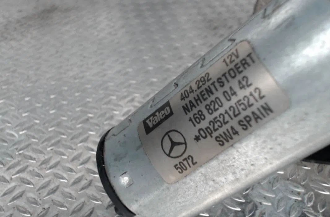 Moteur essuie-glace ar gauche MERCEDES VANEO 414  VANEO 414 occasion