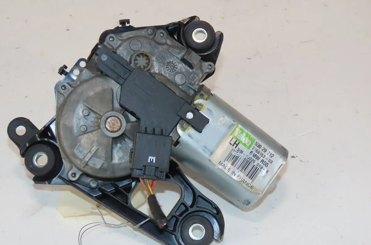 Moteur essuie-glace ar gauche Mini MINI CLUBMAN (R55) Cooper d (2007-2010) occasion