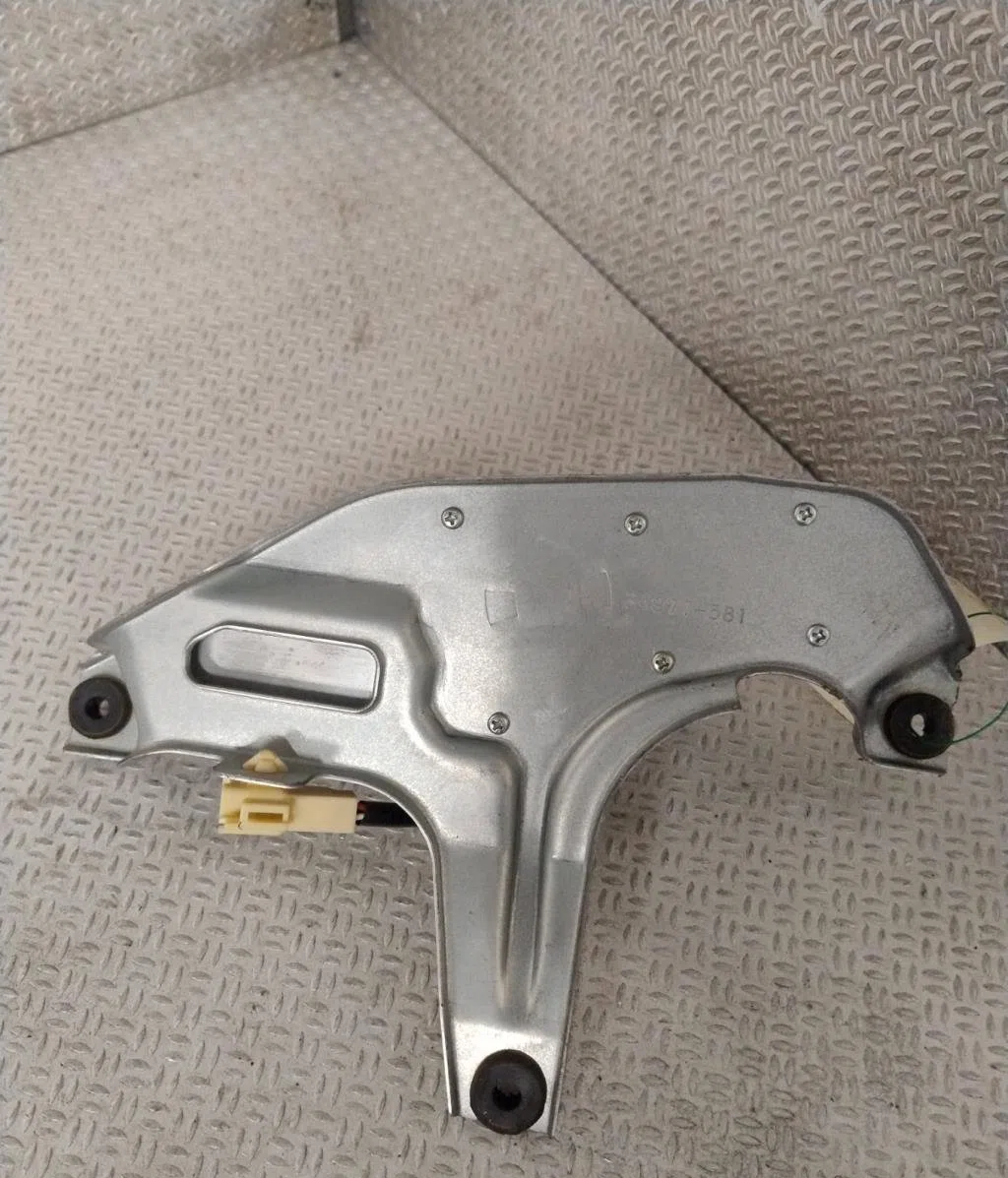 Moteur essuie-glace ar gauche MITSUBISHI GRANDIS  GRANDIS occasion