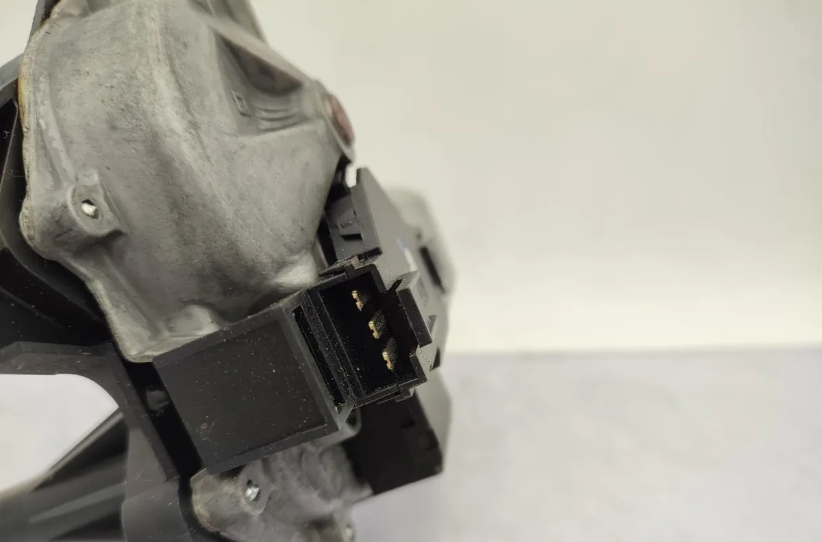 Moteur essuie-glace ar gauche OPEL ZAFIRA A PHASE 2 occasion