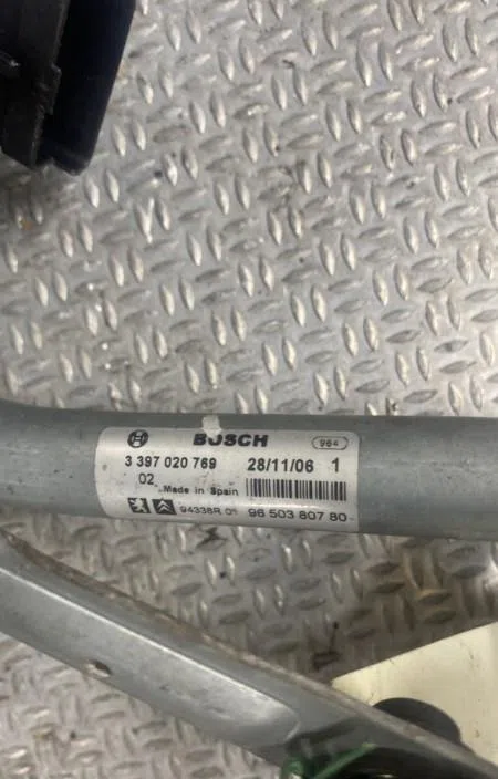 Moteur essuie-glace ar gauche PEUGEOT 207 occasion