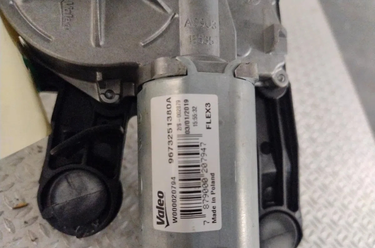 Moteur essuie-glace ar gauche PEUGEOT 208 1  208 1 PHASE 2 occasion