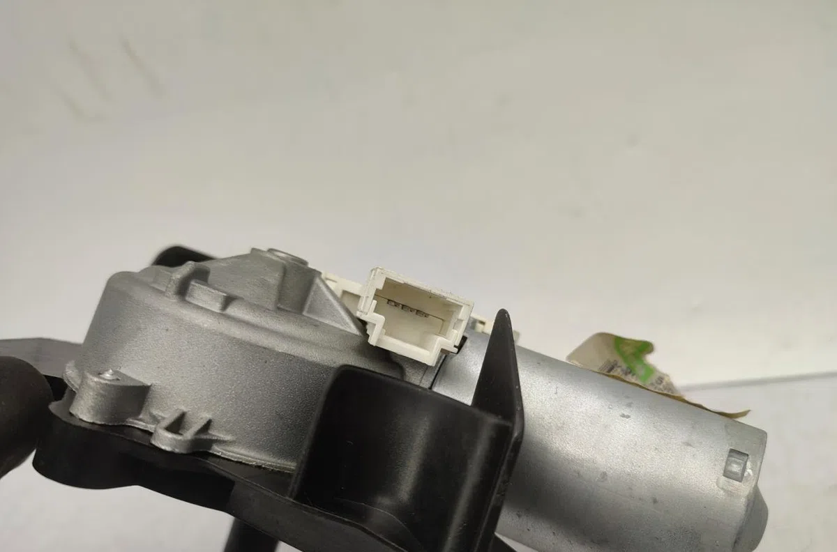 Moteur essuie-glace ar gauche PEUGEOT 5008 1 PHASE 1 occasion