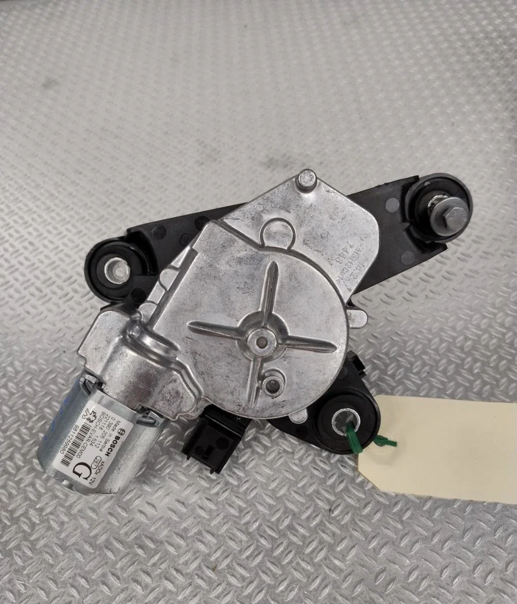 Moteur essuie-glace ar gauche Peugeot 5008 II (MC_, MJ_, MR_, M4_) 1.5 bluehdi 130 (mcyhzj, mcyhzr, mcyhzx) (2018) occas