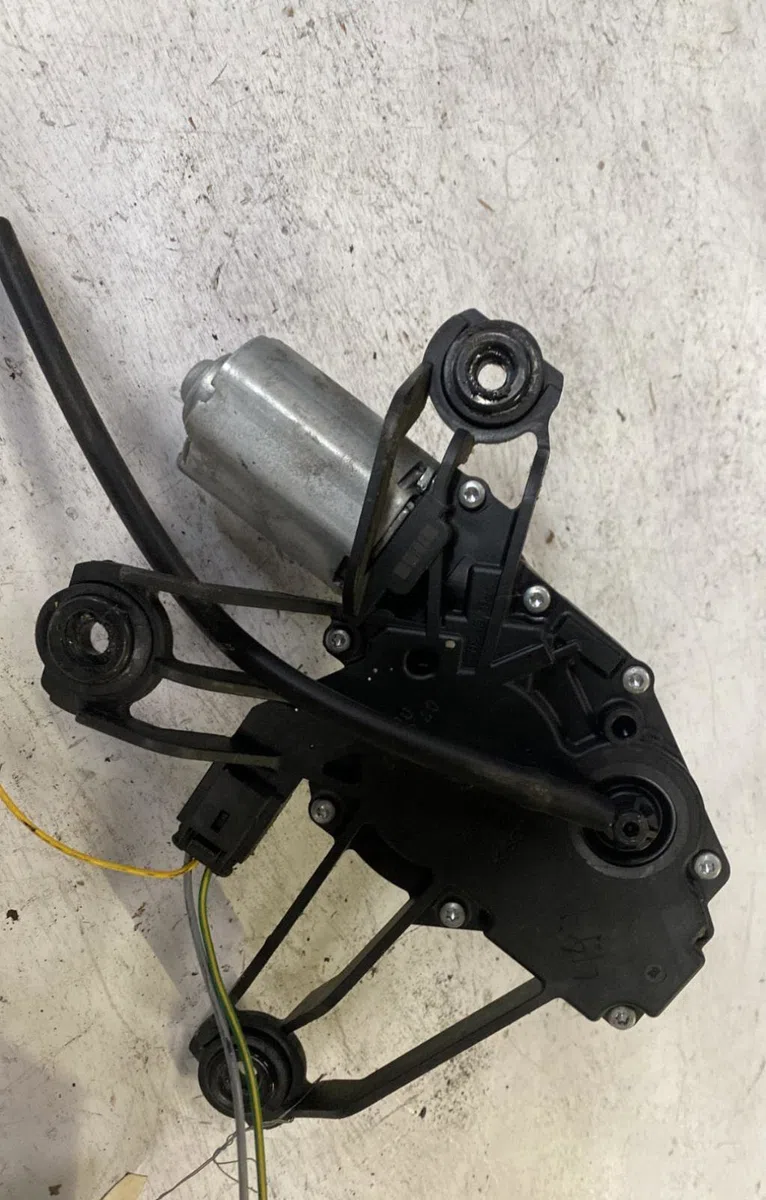 Moteur essuie-glace ar gauche Peugeot PARTNER Monospace (5_, G_) 1.6 hdi 90 (2005-2015) occasion