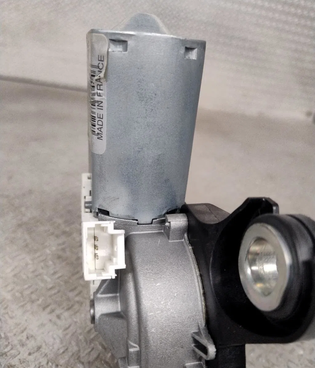 Moteur essuie-glace ar gauche Peugeot PARTNER TEPEE 1.6 hdi 90 (2010) occasion