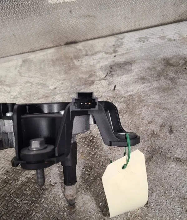Moteur essuie-glace ar gauche RENAULT GRAND SCENIC 3  GRAND SCENIC 3 PHASE 3 occasion