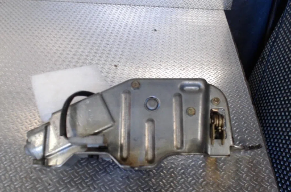 Moteur essuie-glace ar gauche Renault LAGUNA I Nevada (K56_) 1.9 dci (k56w) (1999-2001) occasion